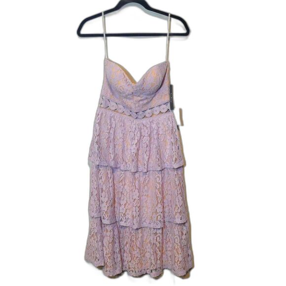 Lulu's Adorn Lavender Lace Strapless Midi Dress - S - Picture 5 of 9